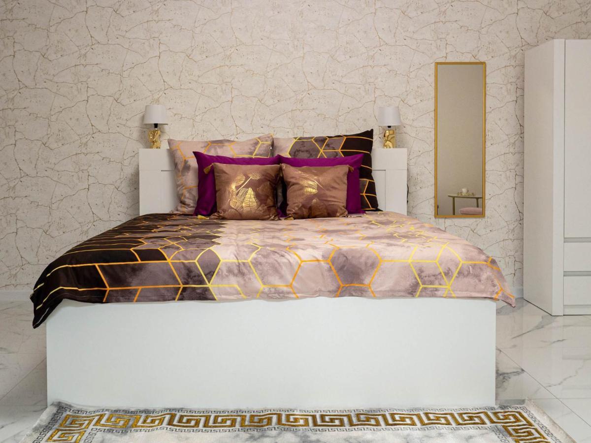 Apartament Gold Aleja Nmp 8 - Free Parking Çestohova Dış mekan fotoğraf